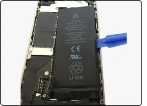 iPhone 4 batterij verwijderen uit midden frame