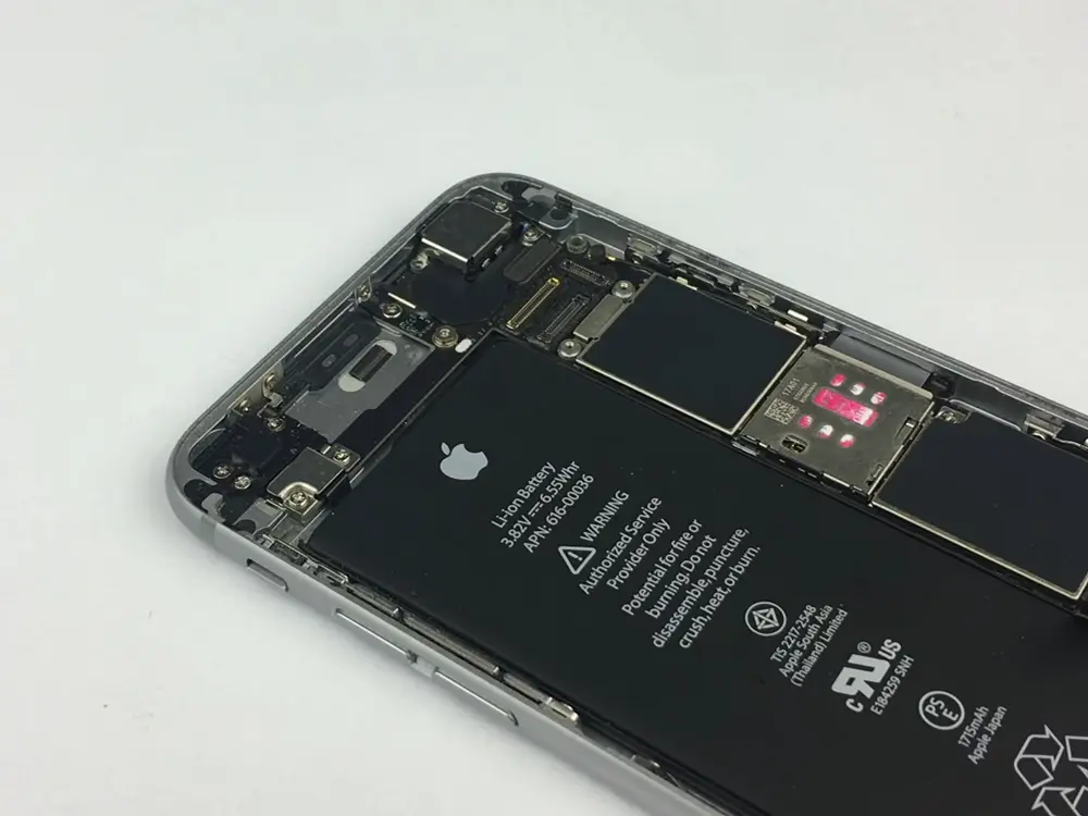 kapperszaak kussen Gom iPhone 6s achter camera vervangen? - Bespaar 50% | Fixje