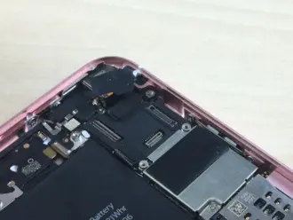 iPhone SE achter camera vervangen