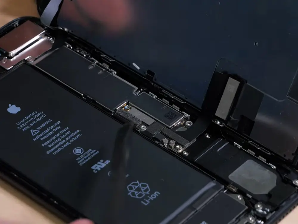 enkel en alleen druk Kwijting iPhone 7 Plus scherm en LCD vervangen? | Fixje
